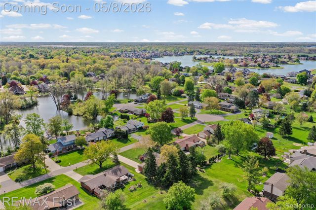 52531 Butternut Drive, Shelby Charter Township, MI 48316