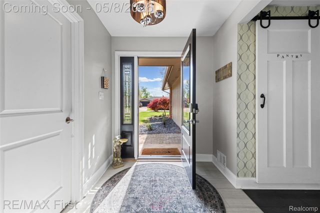 52531 Butternut Drive, Shelby Charter Township, MI 48316