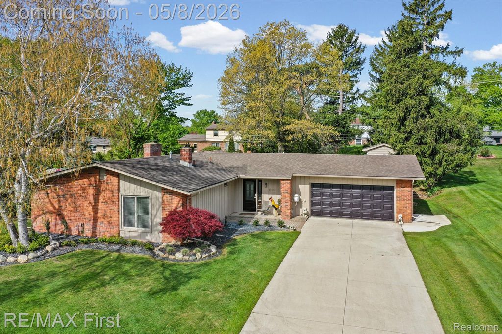 52531 Butternut Drive, Shelby Charter Township, MI 48316
