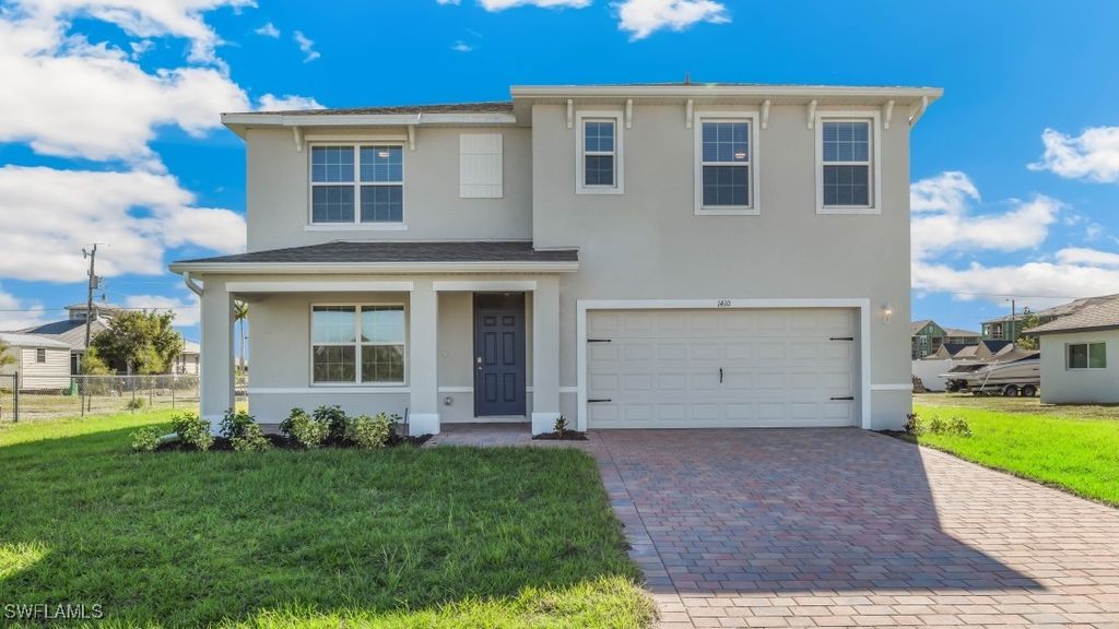 909 NE 1st PL, Cape Coral, FL 33909