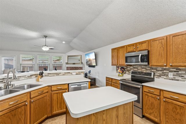 225 Rowdy Drive, Royse City, TX 75189