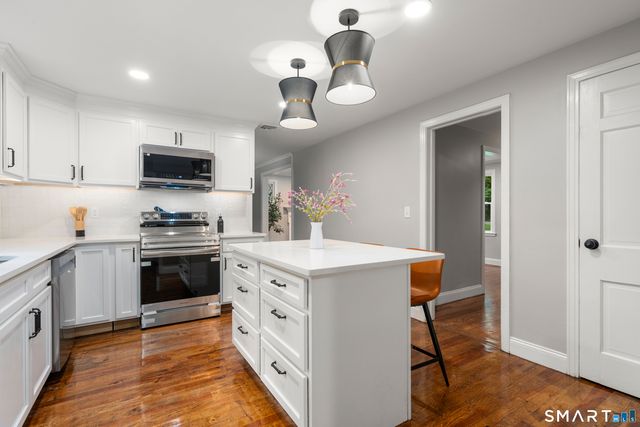 120 Climax Road, Avon, CT 06001