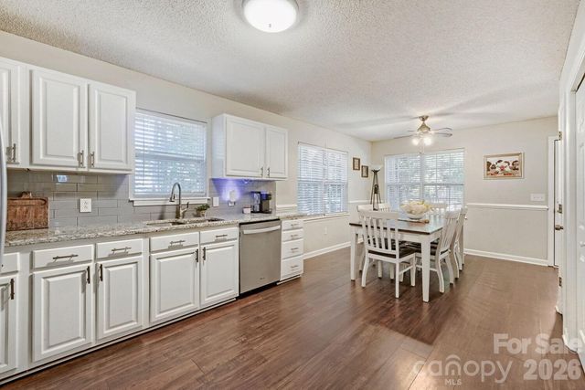 7742 Red Robin Trail, Denver, NC 28037
