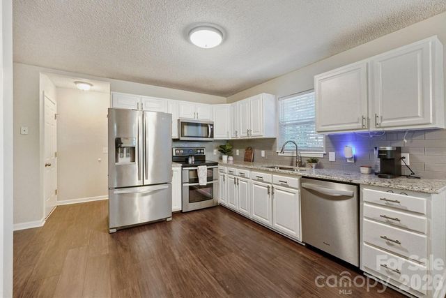 7742 Red Robin Trail, Denver, NC 28037
