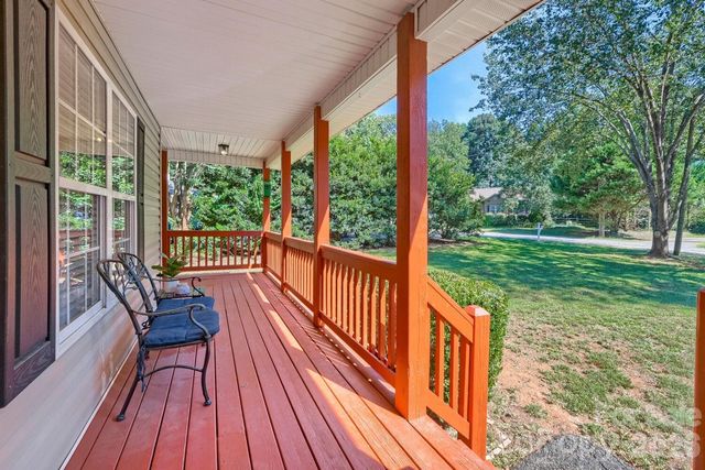 7742 Red Robin Trail, Denver, NC 28037