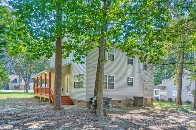 7742 Red Robin Trail, Denver, NC 28037