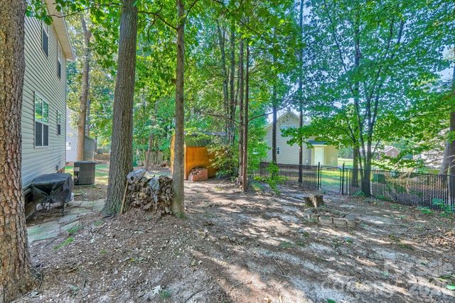 7742 Red Robin Trail, Denver, NC 28037