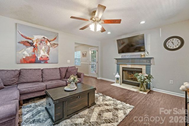 7742 Red Robin Trail, Denver, NC 28037