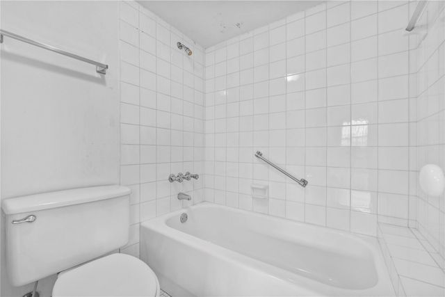 901 Colony Point 123, Pembroke Pines, FL 33026