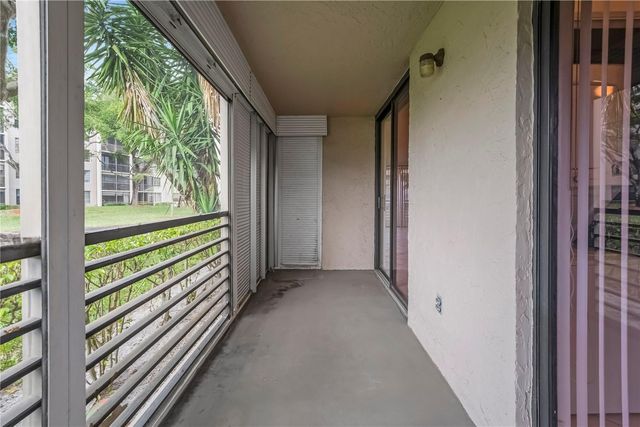 901 Colony Point 123, Pembroke Pines, FL 33026