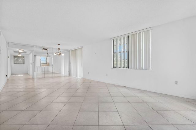 901 Colony Point 123, Pembroke Pines, FL 33026