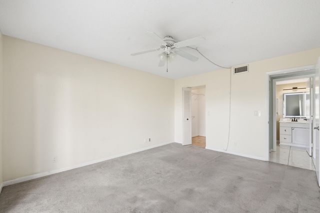 18081 SE Country Club Drive 3-23, Jupiter, FL 33469