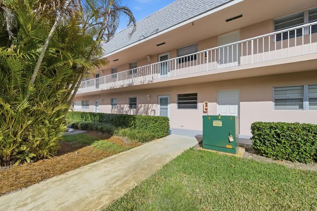 18081 SE Country Club Drive 3-23, Jupiter, FL 33469