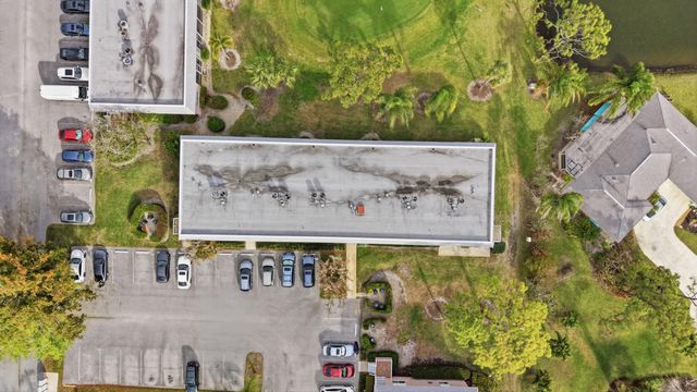 18081 SE Country Club Drive 3-23, Jupiter, FL 33469