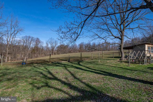 25 THADDEUS LN, Reading, PA 19606