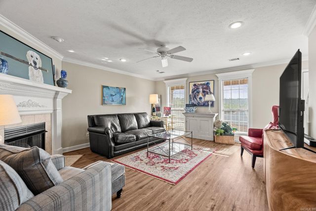 106 Beaver Creek Lane, Maumelle, AR 72113