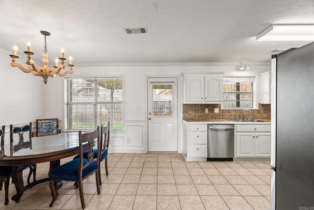 106 Beaver Creek Lane, Maumelle, AR 72113