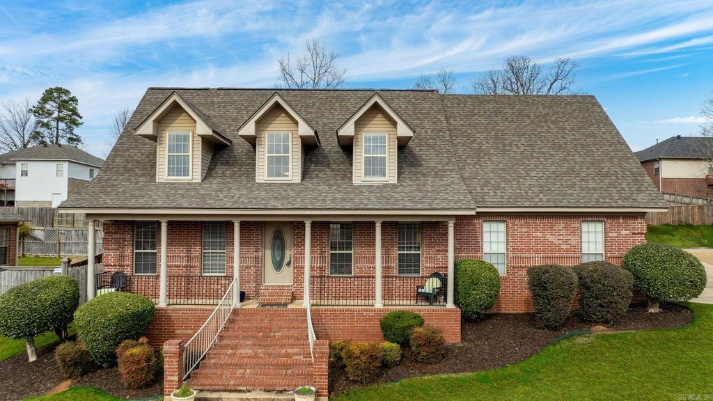 106 Beaver Creek Lane, Maumelle, AR 72113