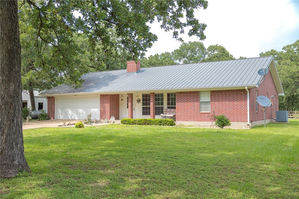 4988 Paso Fino Lane, Madisonville, TX 77864 — photo 2