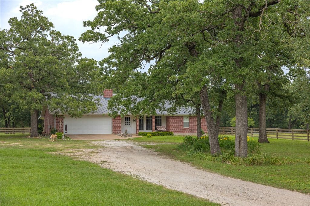 4988 Paso Fino Lane, Madisonville, TX 77864 — photo 3