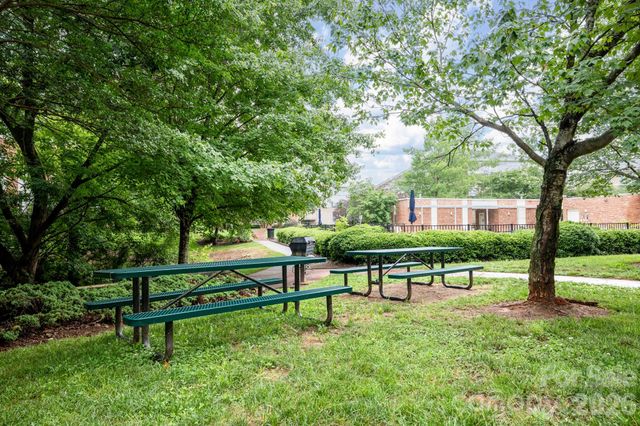 3921 Picasso Court, Charlotte, NC 28205