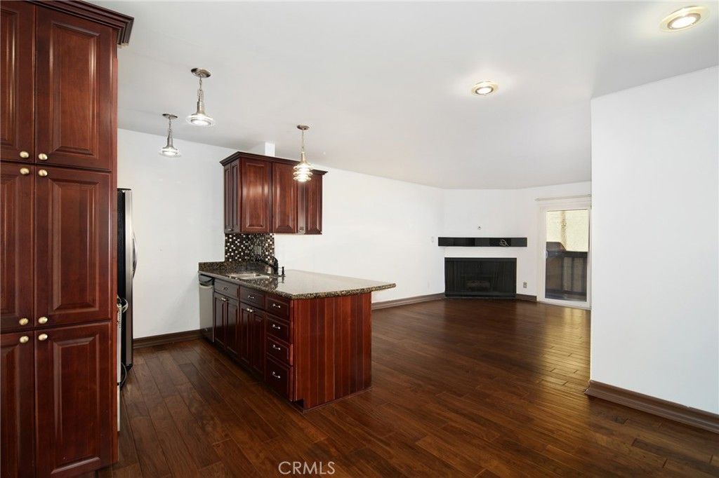 355 S Madison Avenue 310, Pasadena, CA 91101