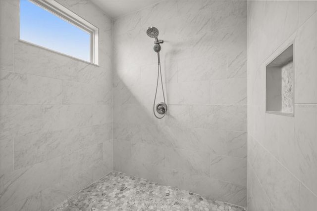 21709 HIDDEN CREEK LANE, Mount Dora, FL 32757