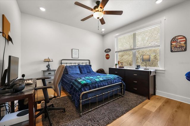 21709 HIDDEN CREEK LANE, Mount Dora, FL 32757