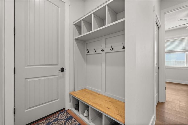 21709 HIDDEN CREEK LANE, Mount Dora, FL 32757