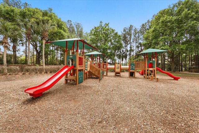 21709 HIDDEN CREEK LANE, Mount Dora, FL 32757