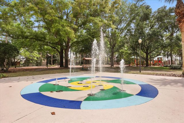 21709 HIDDEN CREEK LANE, Mount Dora, FL 32757