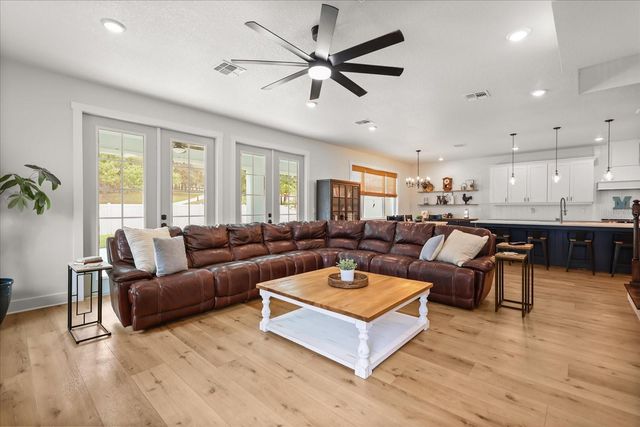 21709 HIDDEN CREEK LANE, Mount Dora, FL 32757