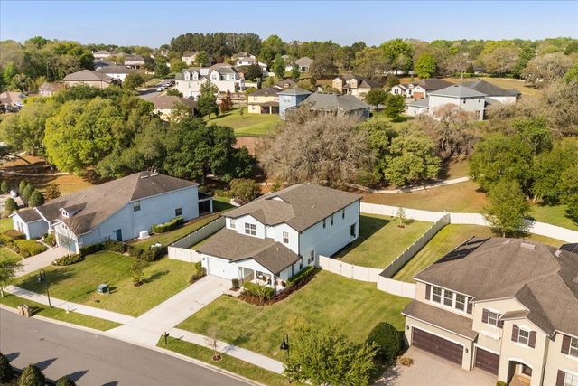 21709 HIDDEN CREEK LANE, Mount Dora, FL 32757