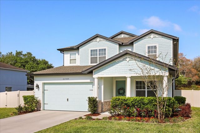 21709 HIDDEN CREEK LANE, Mount Dora, FL 32757