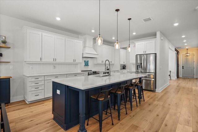 21709 HIDDEN CREEK LANE, Mount Dora, FL 32757