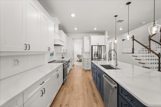 21709 HIDDEN CREEK LANE, Mount Dora, FL 32757