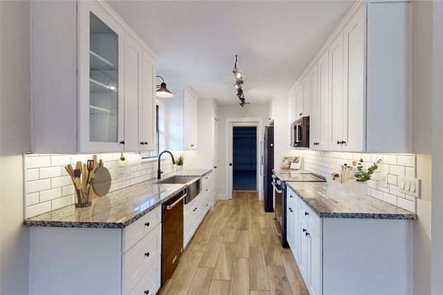 7633 Teresa Court, North Richland Hills, TX 76182