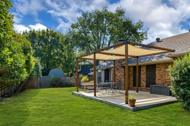 7633 Teresa Court, North Richland Hills, TX 76182