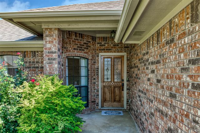 7633 Teresa Court, North Richland Hills, TX 76182