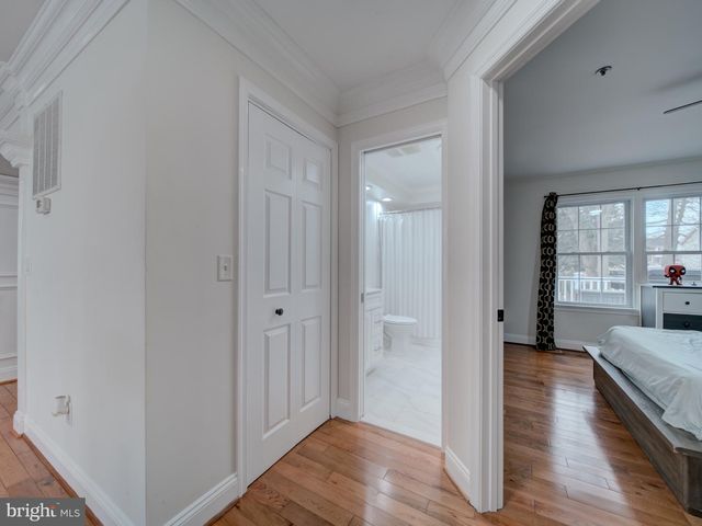 8617 CHESTNUT RIDGE DR, Laurel, MD 20707