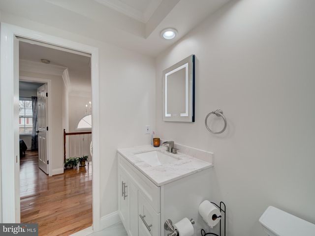 8617 CHESTNUT RIDGE DR, Laurel, MD 20707