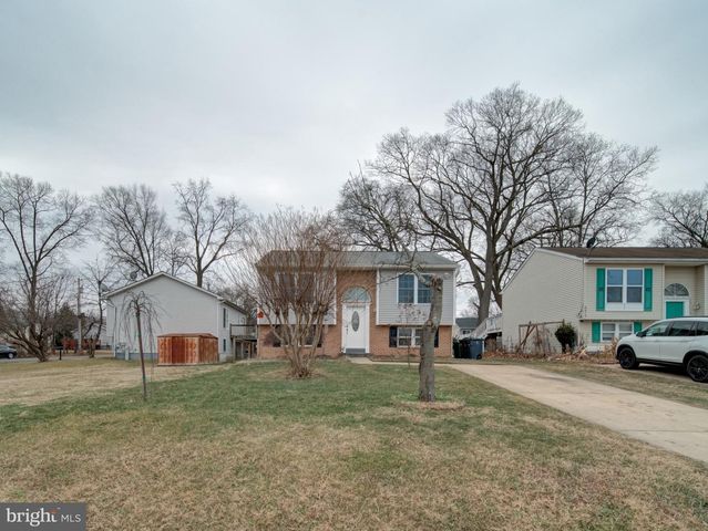 8617 CHESTNUT RIDGE DR, Laurel, MD 20707