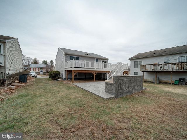8617 CHESTNUT RIDGE DR, Laurel, MD 20707