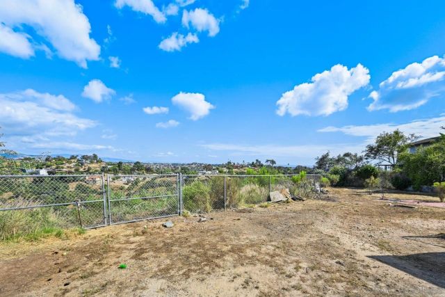 1737 Republic, San Diego, CA 92114