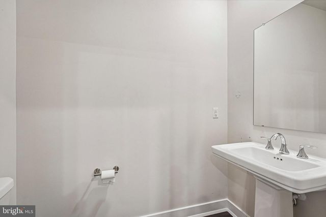 98 KING ST, Bensalem, PA 19020