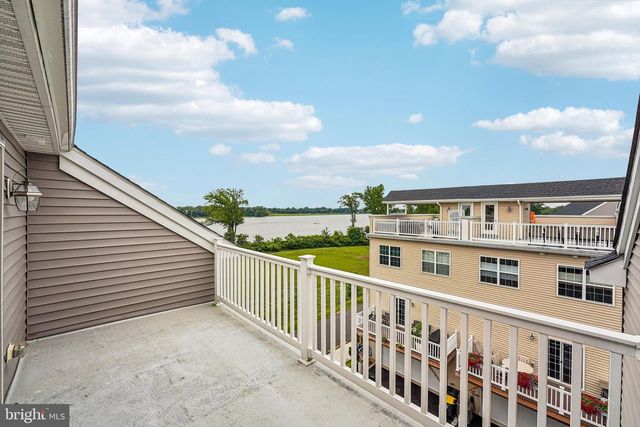 98 KING ST, Bensalem, PA 19020