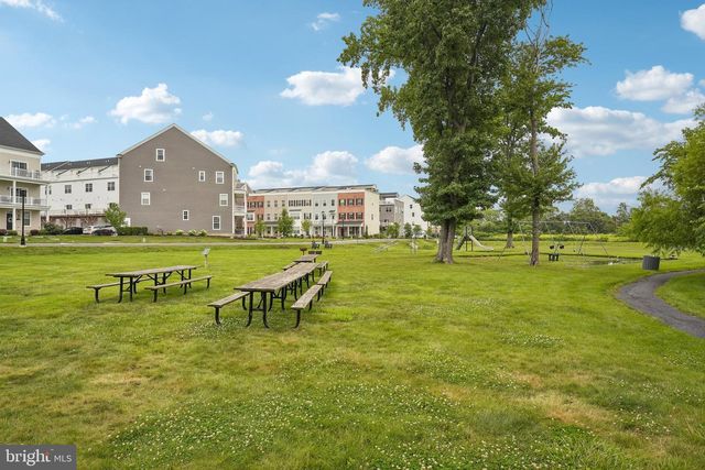 98 KING ST, Bensalem, PA 19020