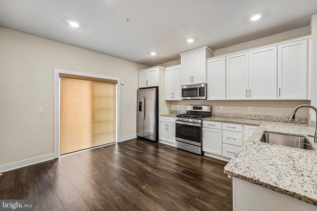 98 KING ST, Bensalem, PA 19020