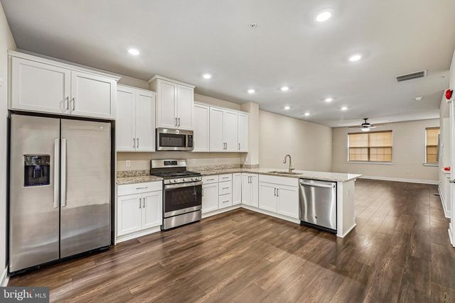 98 KING ST, Bensalem, PA 19020
