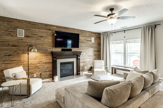 7675 Winding Lake Drive S, Noblesville, IN 46062
